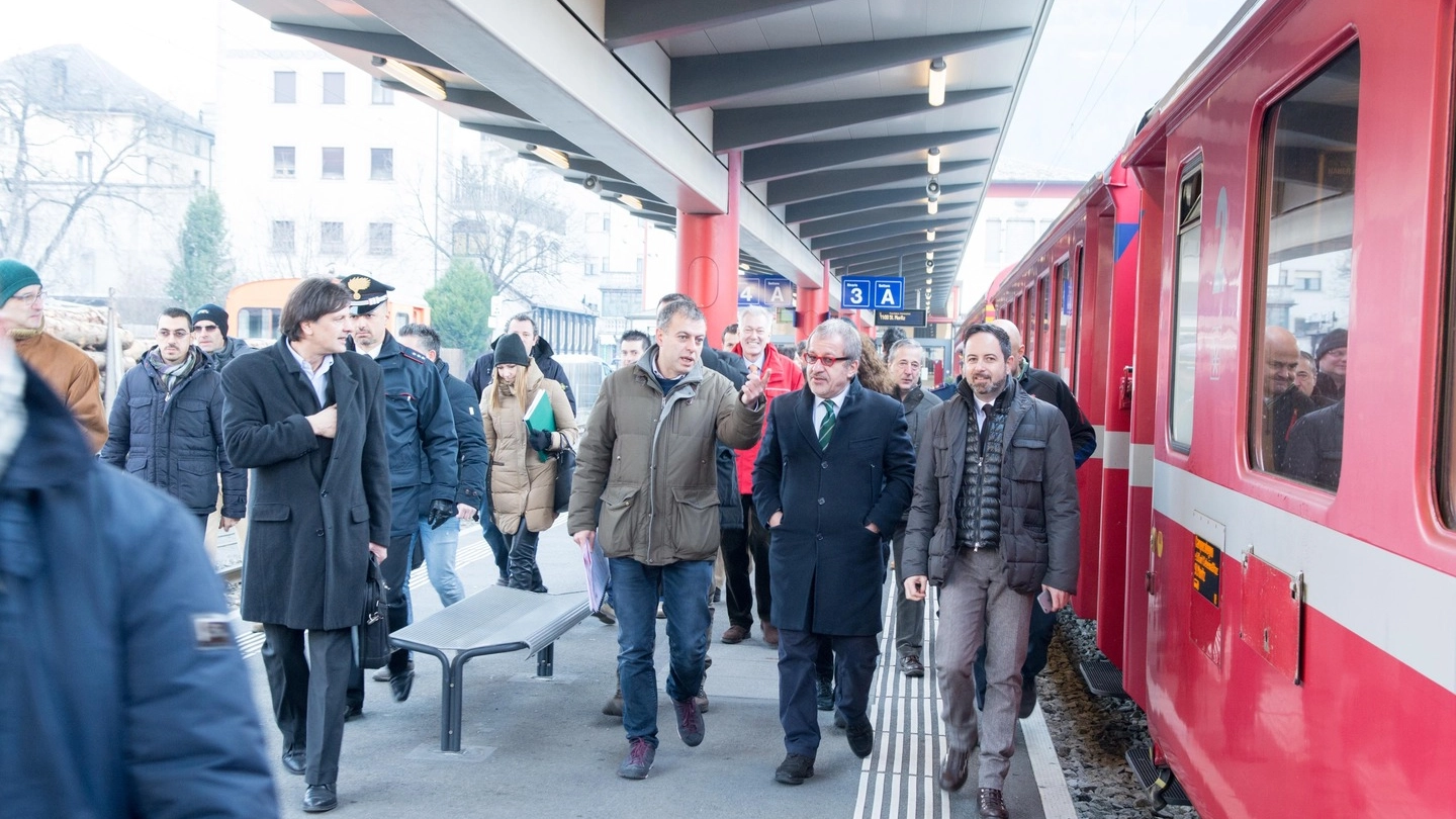 Il presidente di Regione Lombardia Roberto Maroni è salito sul Trenino Rosso del Bernina 