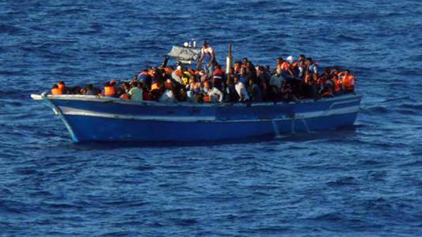 Un'imbarcazione di migranti