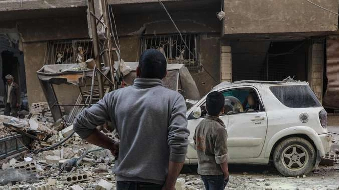 Siria:attivisti,9 morti in bombardamento