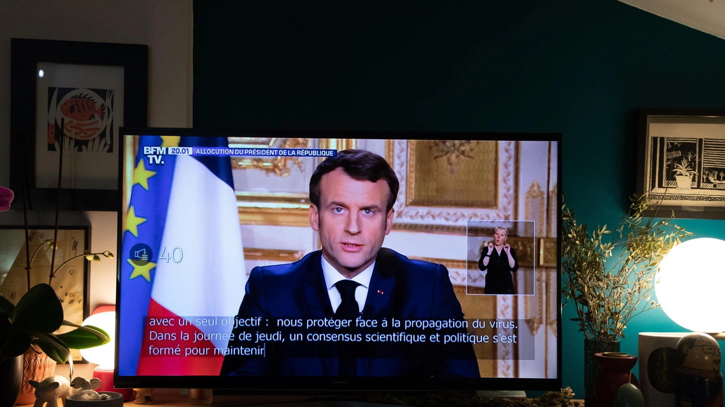 Il discorso alla nazione di Emmanuel Macron (ANsa)