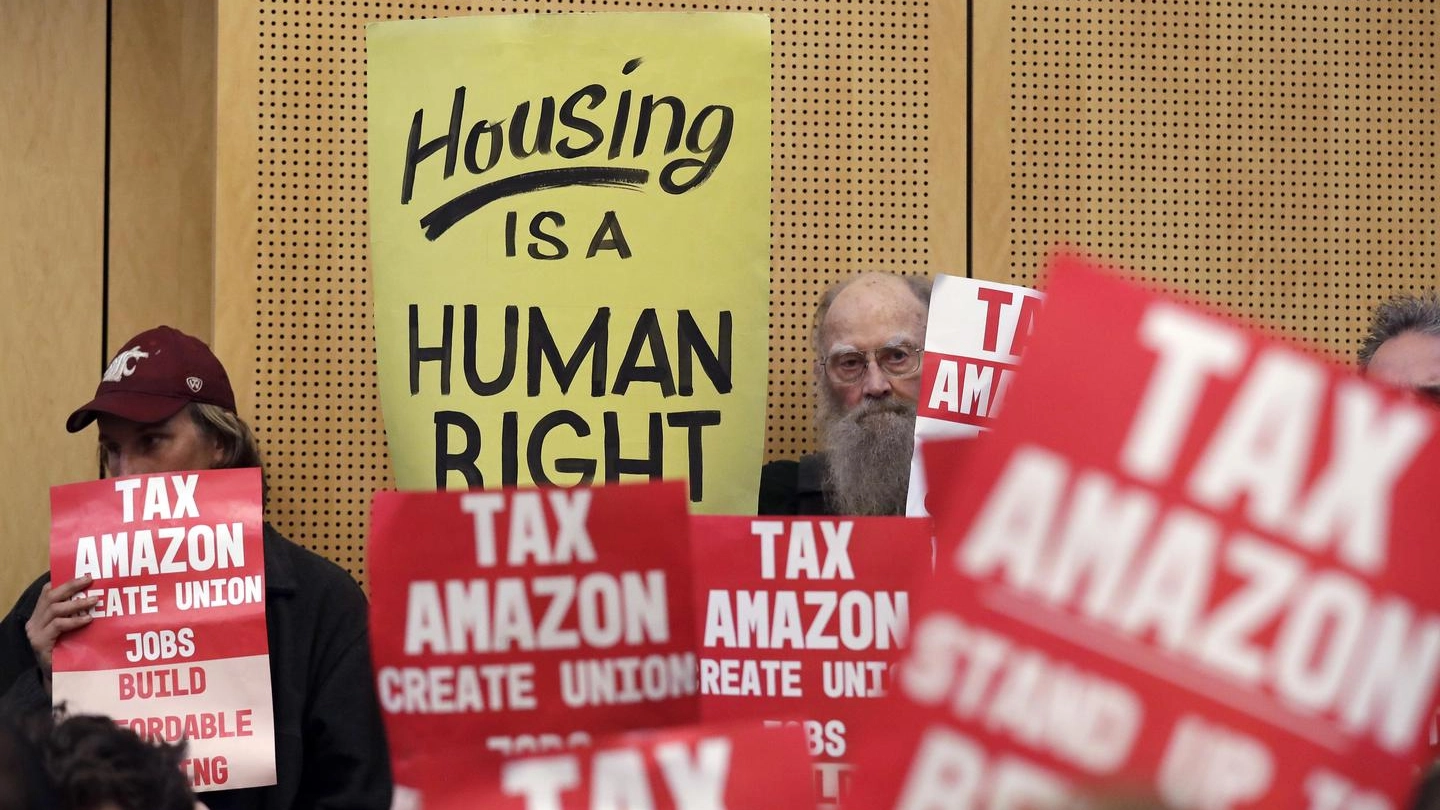 Seattle, approvata l'"Amazon tax" (Ansa)