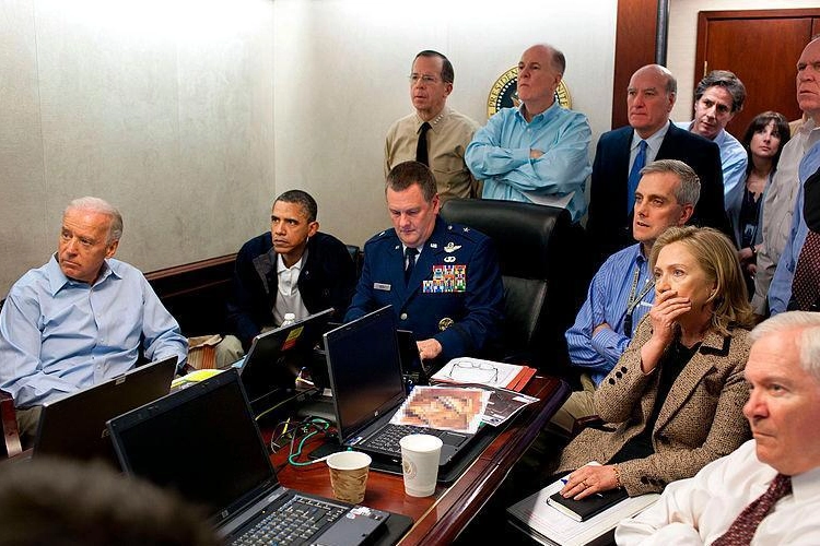 Attesa nella situation room della Casa Bianca nel 2011, quando fu ucciso bin Laden