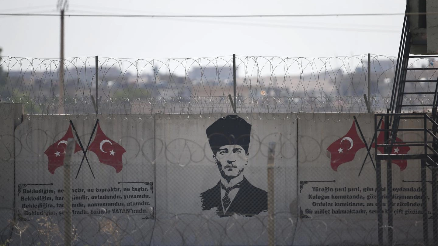 Il confine tra Siria e Turchia (Ansa)