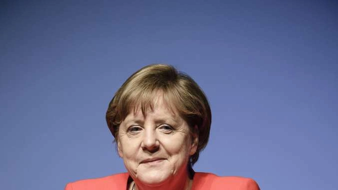 Merkel replica a Shulz, è stressato