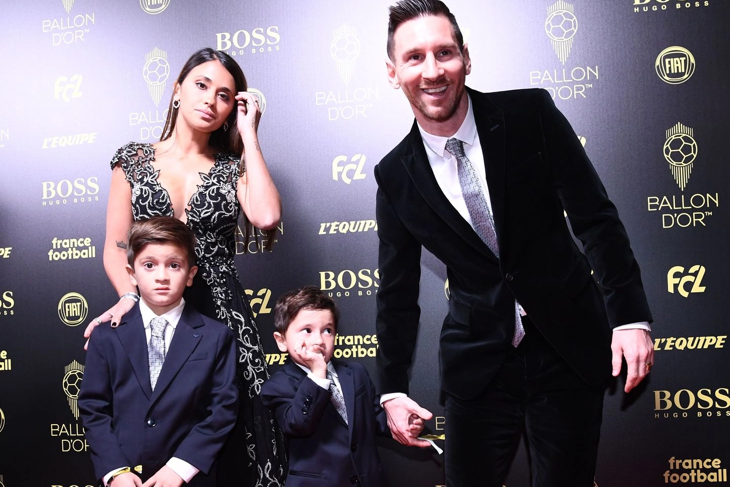 Messi e famiglia alla cerimonia del Pallone d'Oro (LaPresse)