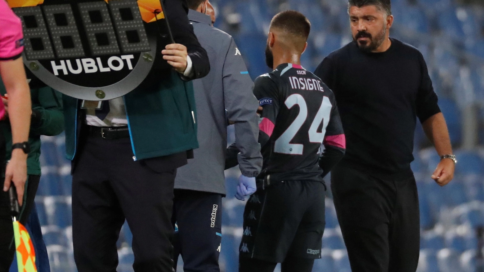 Insigne lascia per infortunio il match contro la Real Sociedad (Ansa)