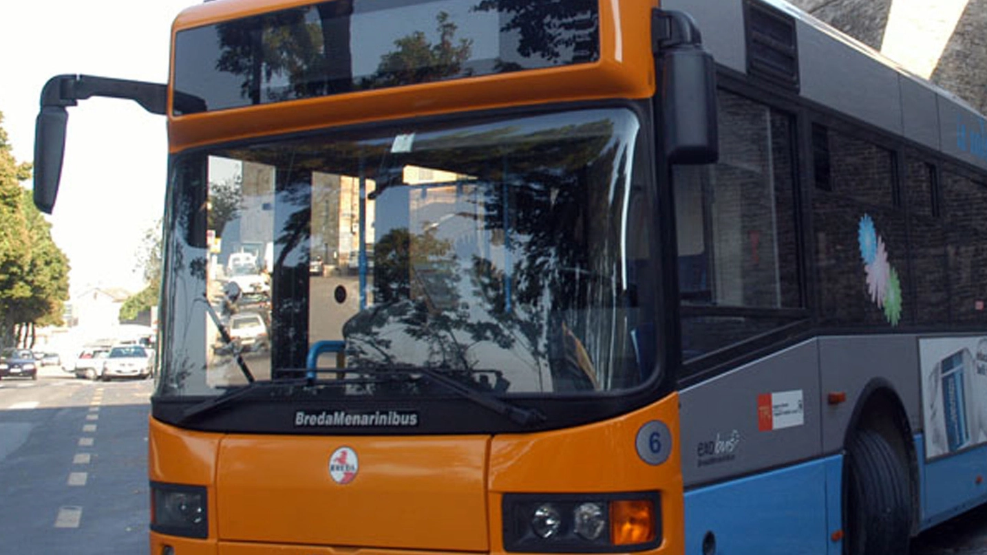 Un autobus (Foto di repertorio Calavita)