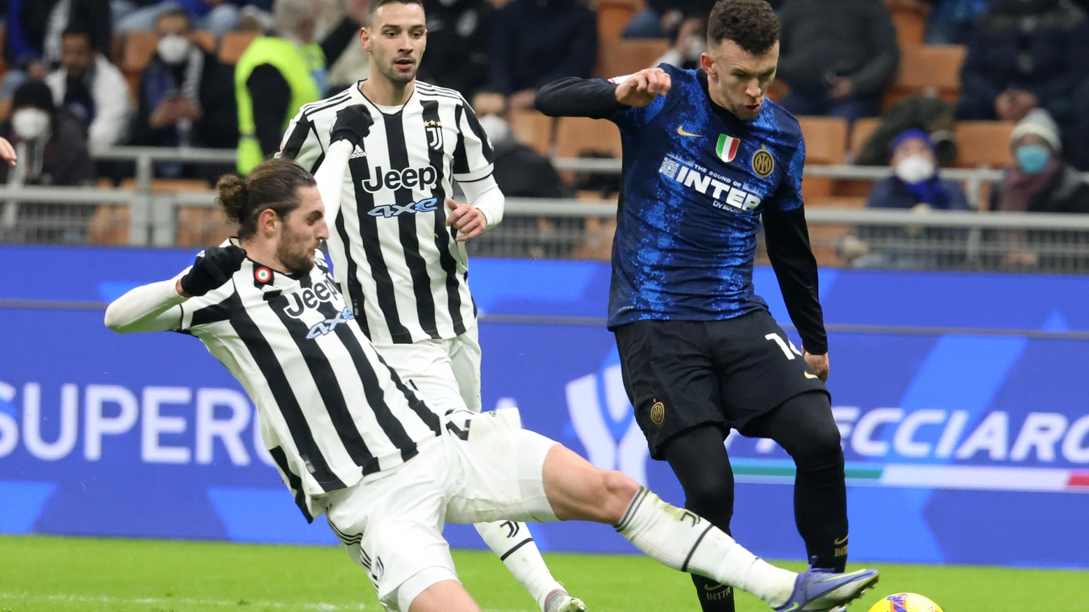 Un momento dell'ultimo Inter-Juventus 