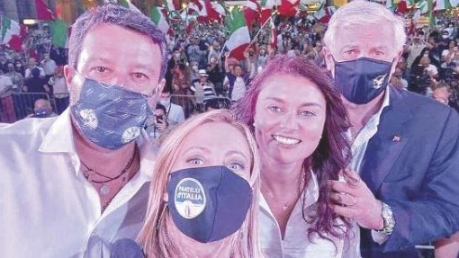 Da sinistra Matteo Salvini (Lega), 47 anni, Giorgia Meloni (Fd’I), 43, la candidata Susann