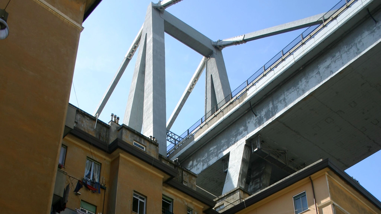 Ponte Morandi nel 2006 (foto di Gian Carlo Franceschetti)