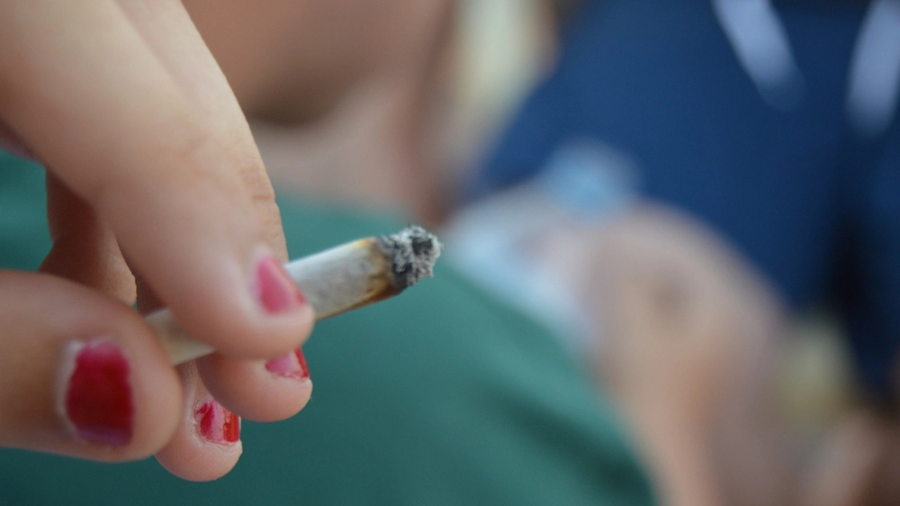 Anche un consumo minimo di cannabis altera lo stato del cervello negli adolescenti