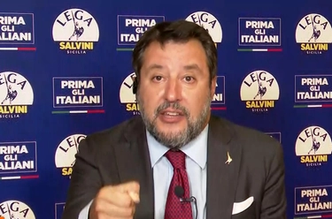 Salvini, l’invito a Pontida anche in francese. Ma è tutto merito dell’Ai