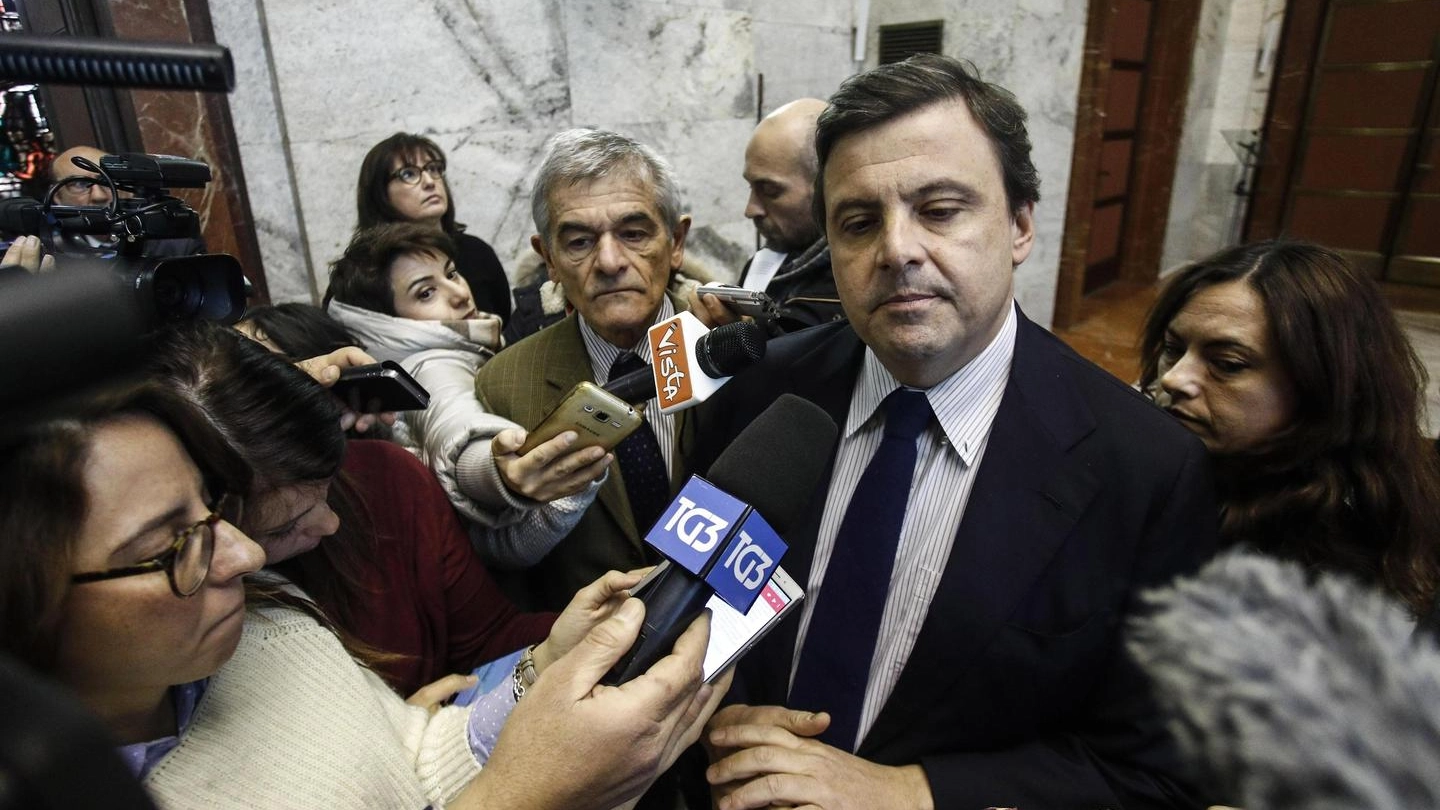 Il ministro Carlo Calenda e il governatore del Piemonte Sergio Chiamparino (Ansa)