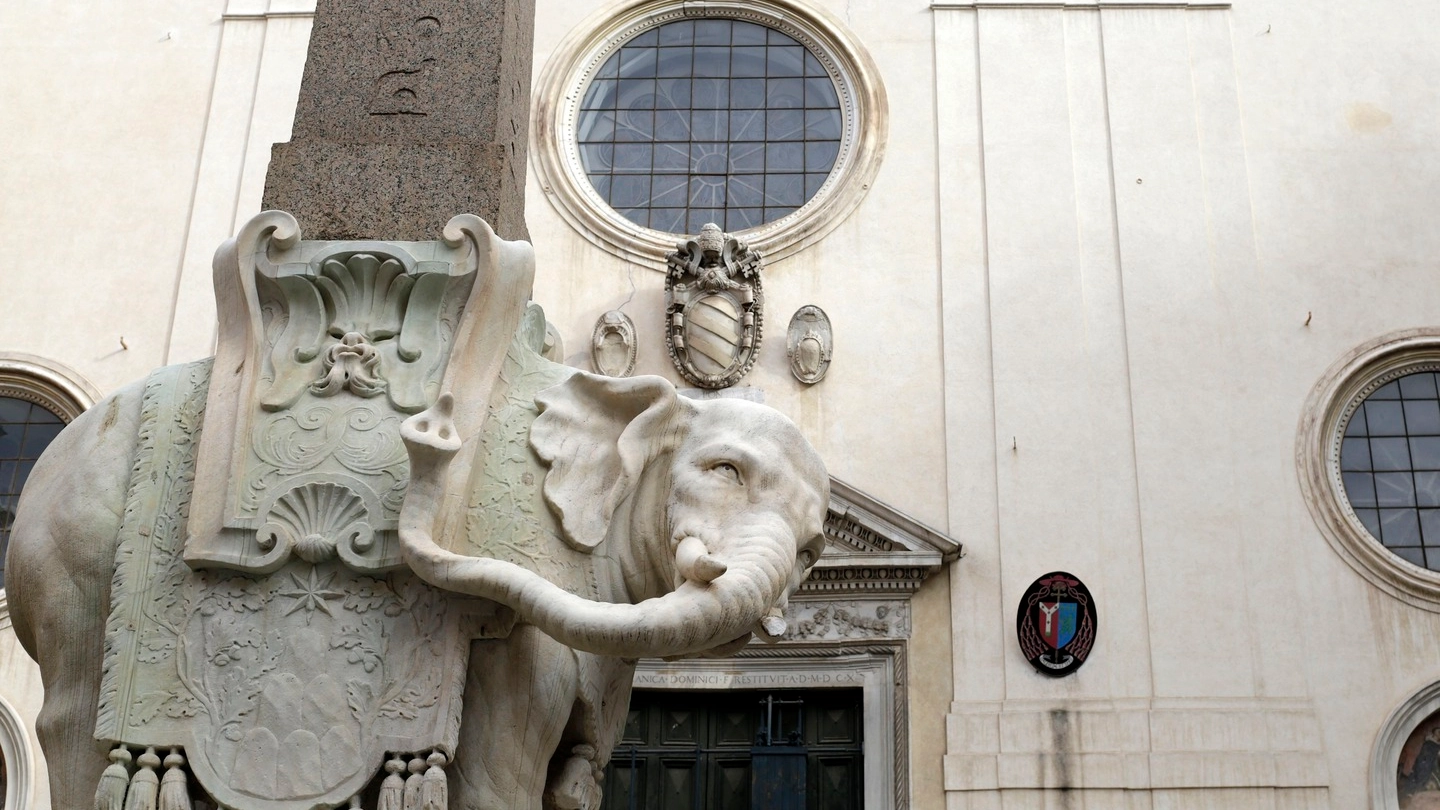 La statua dell'elefante di Gian Lorenzo Bernini (Lapresse)
