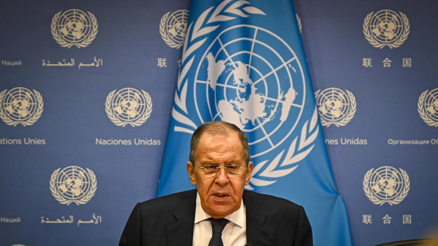 Lavrov, 'pronti a negoziare ma nessun cessate il fuoco'
