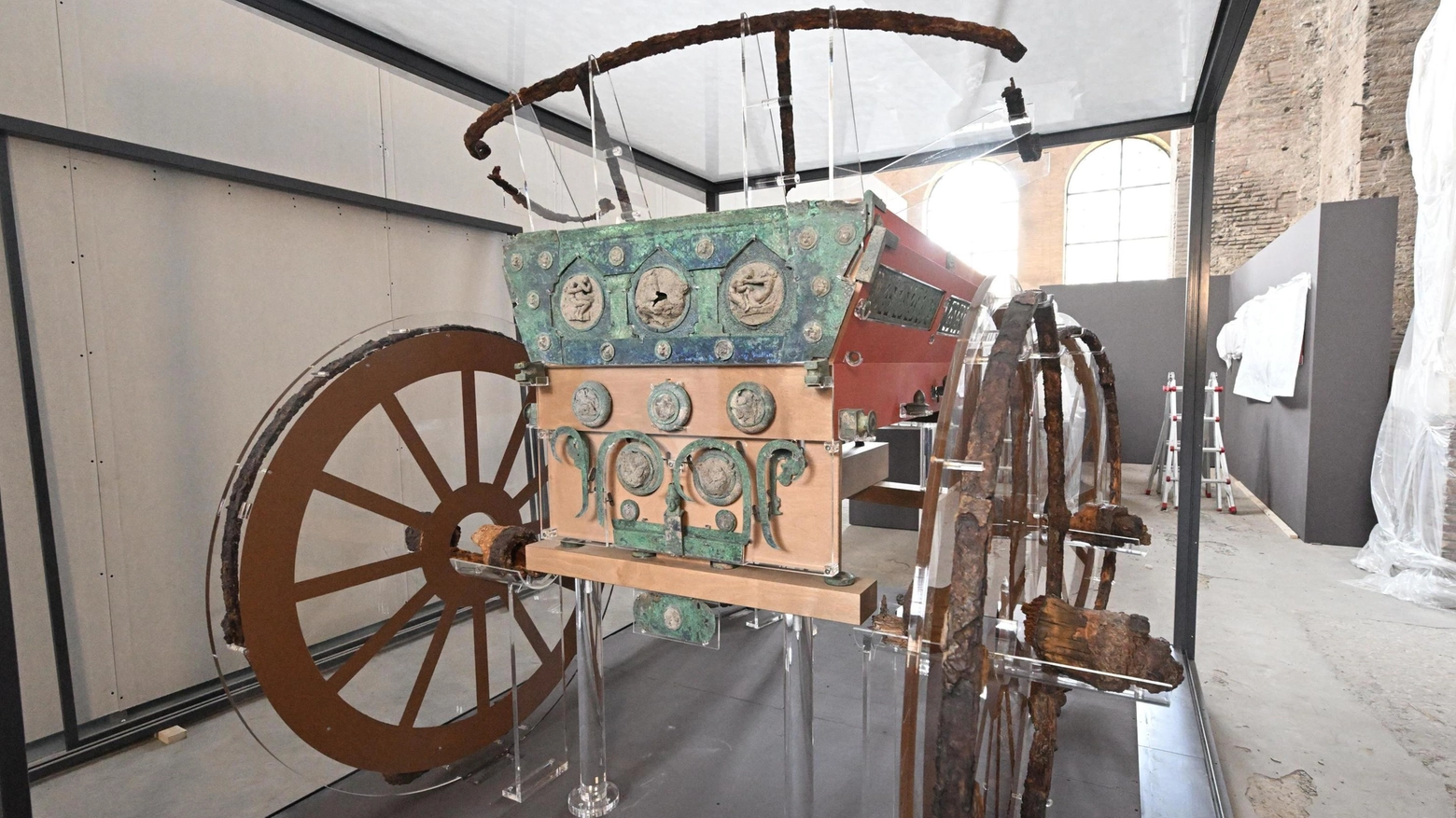 Il carro della sposa di Pompei  Eros e pathos, splende il restauro