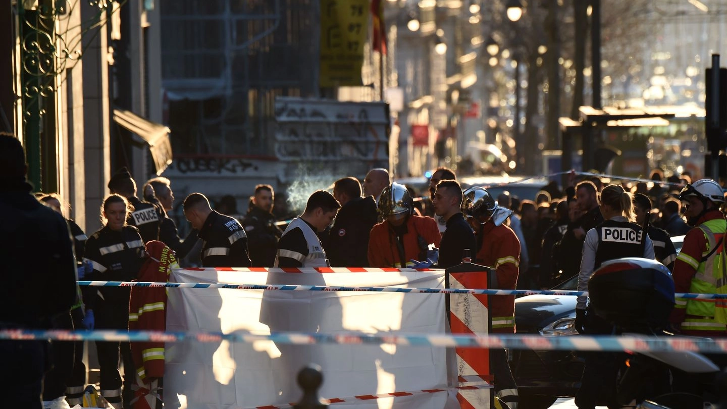 Marsiglia, uomo accoltella passanti. Ucciso dalla polizia (LaPresse)