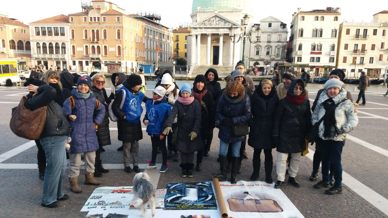 Flash mob a Venezia per i cani di Sciacca