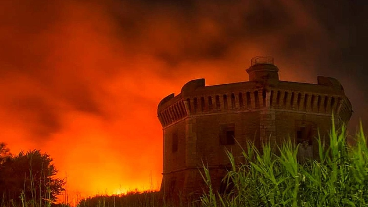 L'incendio a Ostia 