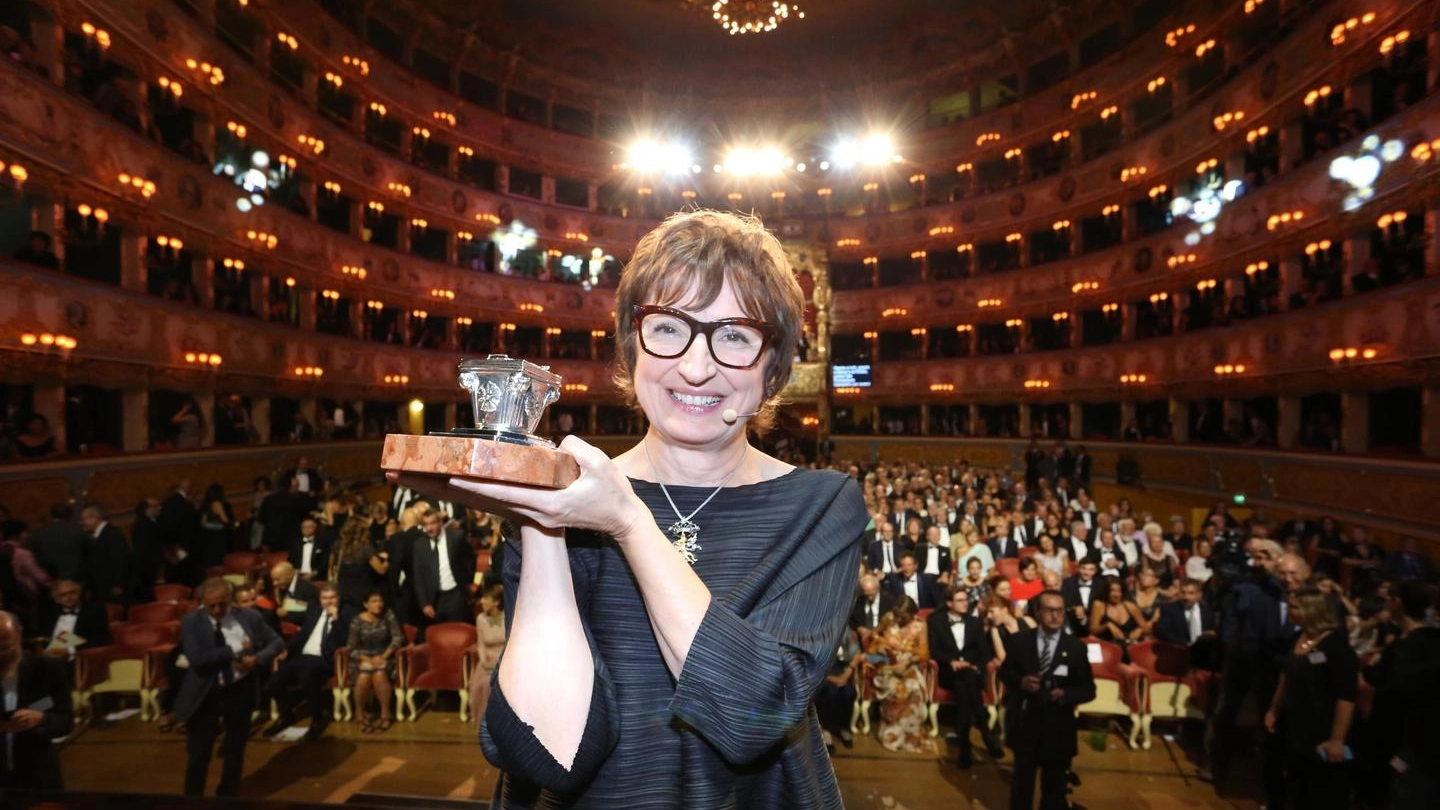 Donatella di Pietrantonio vince il premio Campiello 2017 (Ansa)