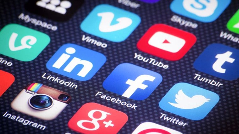 Instagram, Facebook, Twitter: la politica punta sui social