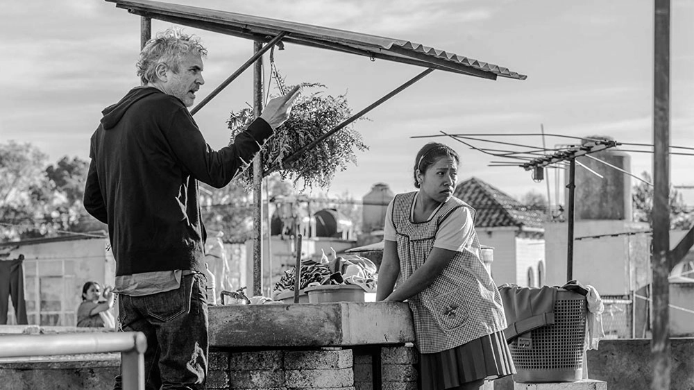 Alfonso Cuaron sul set del film 'Roma' – Foto: Carlos Somonte/Netflix
