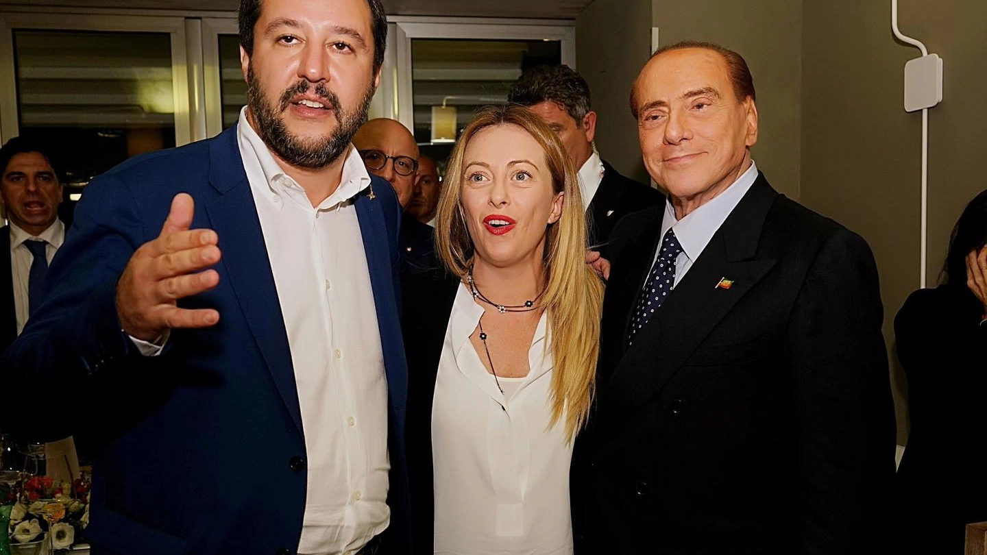 Matteo Salvini, Giorgia Meloni e Silvio Berlusconi in una foto del 2017 (Ansa)