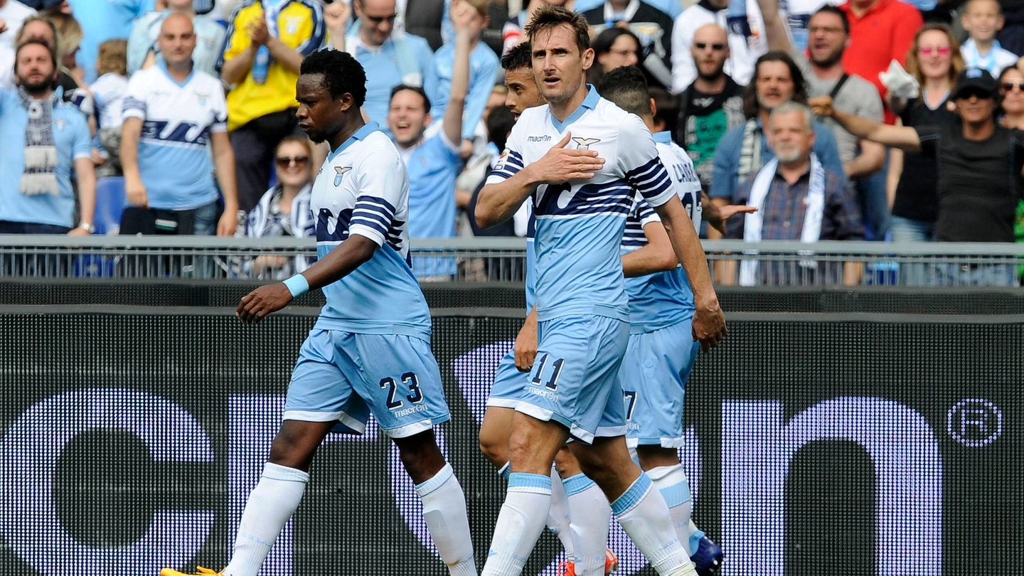 Lazio, Klose in gol contro il Chievo (Lapresse)