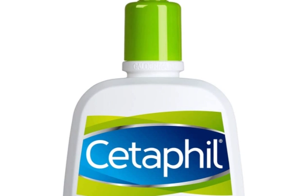 Cetaphil, Fluido Idratante su amazon.com