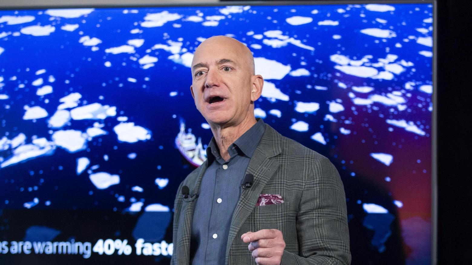 Jeff Bezos, patron di Amazon (Ansa)