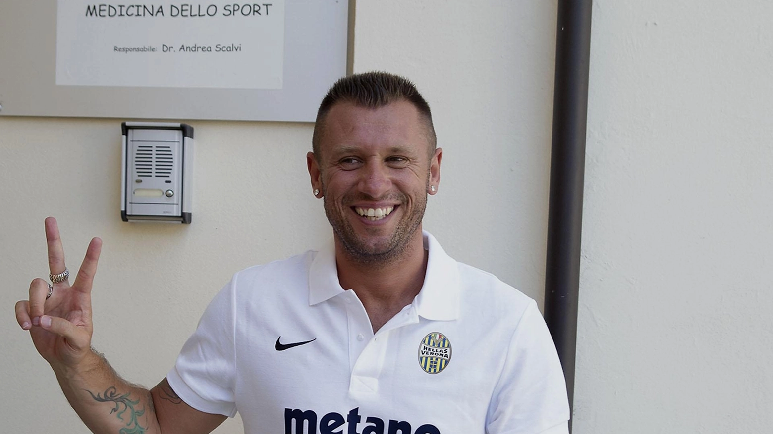 Antonio Cassano con la maglia del Verona (Ansa)