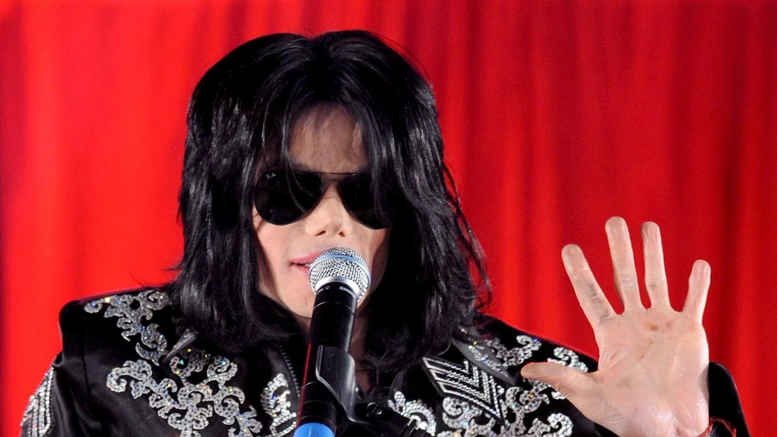 Sony acquista metà catalogo di Michael Jackson, accordo record