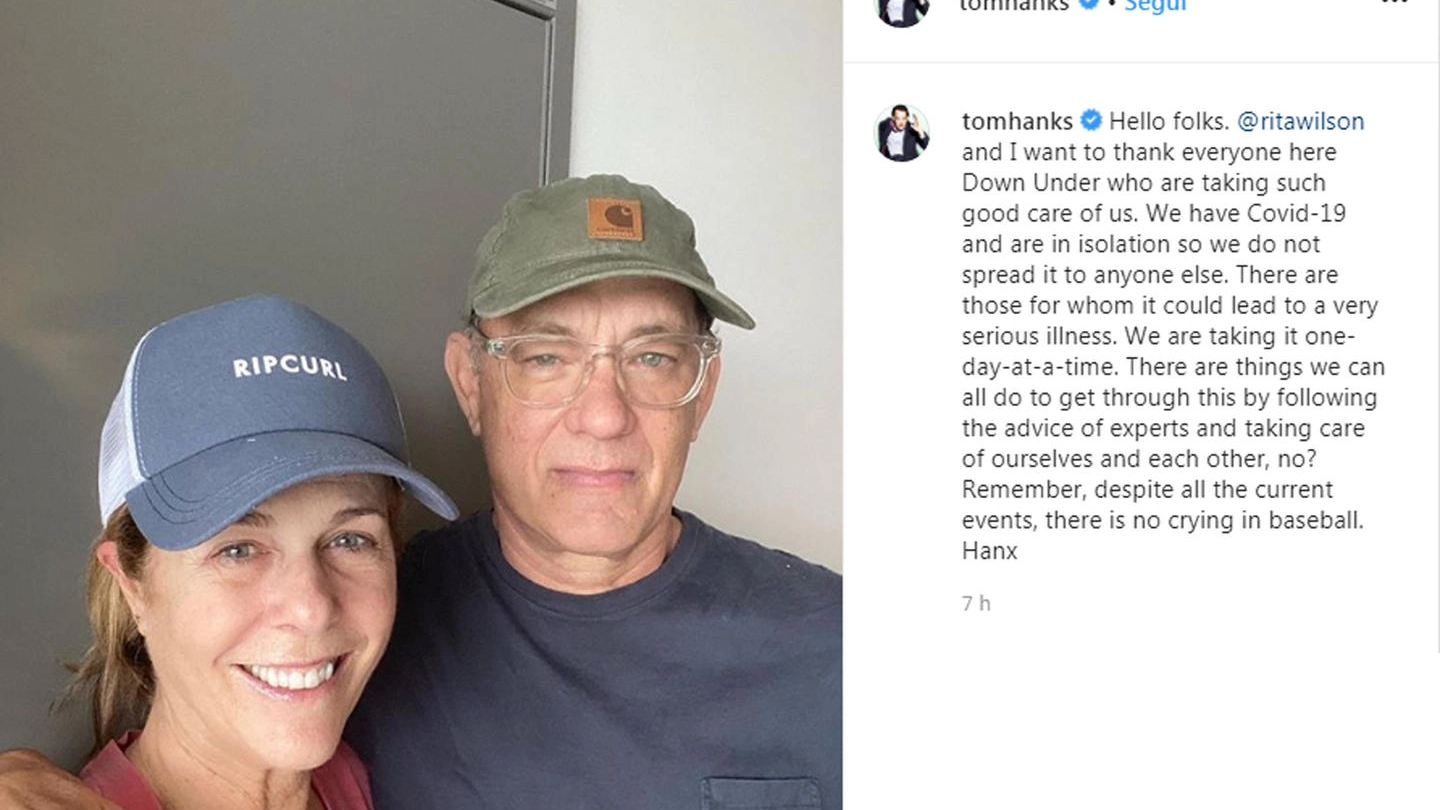 Tom Hanks e la moglie (Ansa)