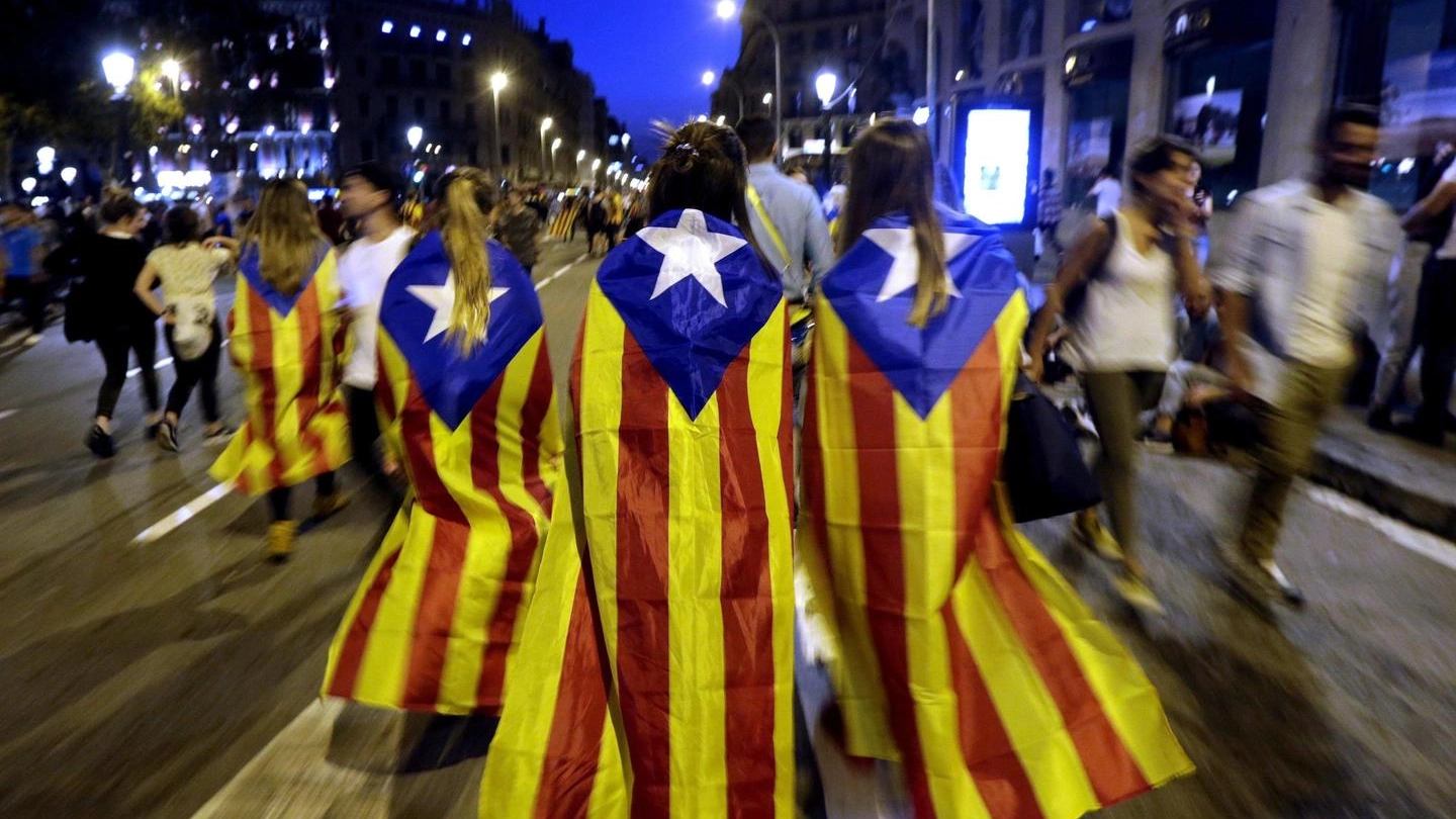 Catalogna, indipendentisti in piazza (Ansa)