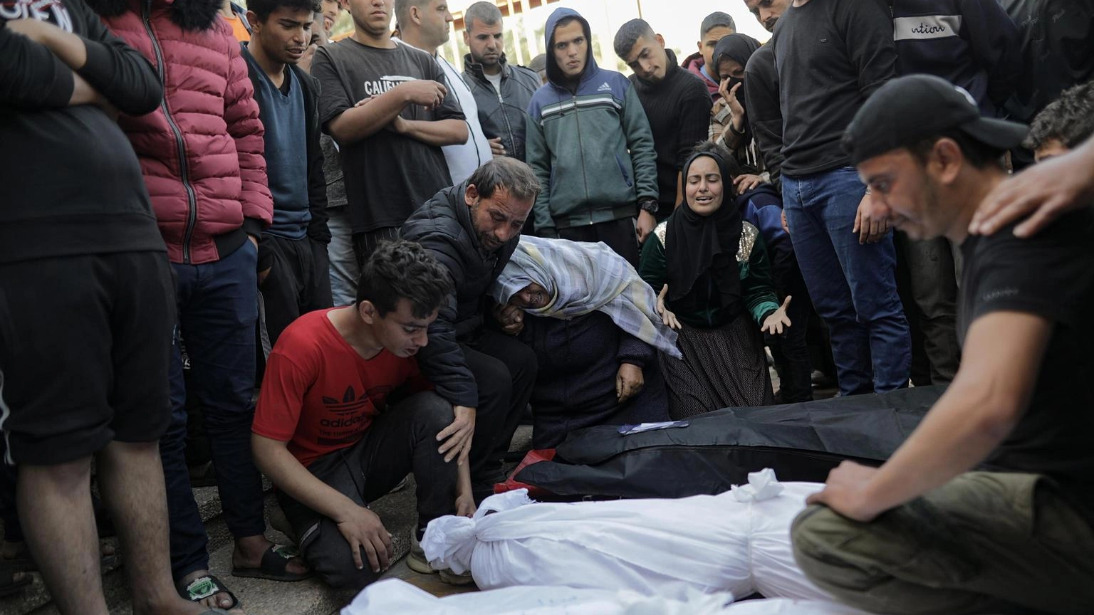 Hamas, 'il bilancio a Gaza sale a 21.110 morti'