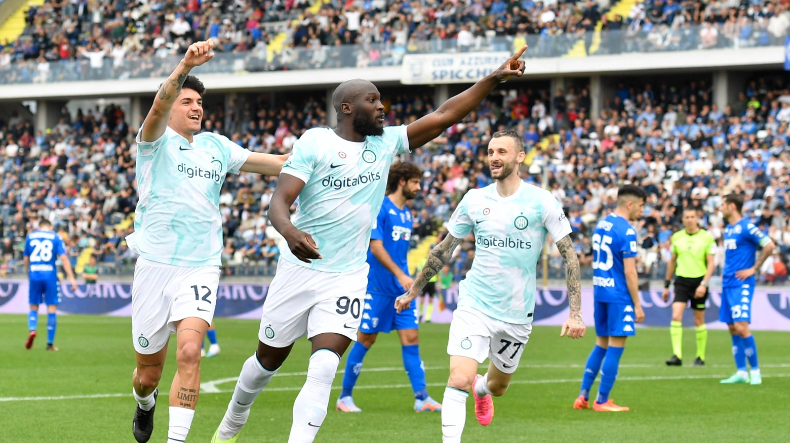 Lukaku esulta dopo il primo gol all'Empoli