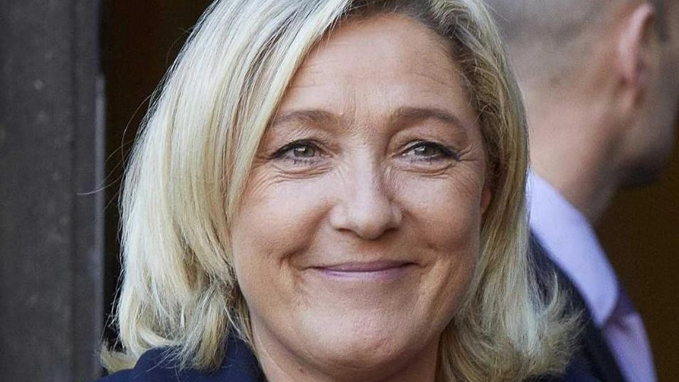 Le Pen a processo:: "Assumeva assistenti con fondi della   Ue,  lavoravano in Francia"