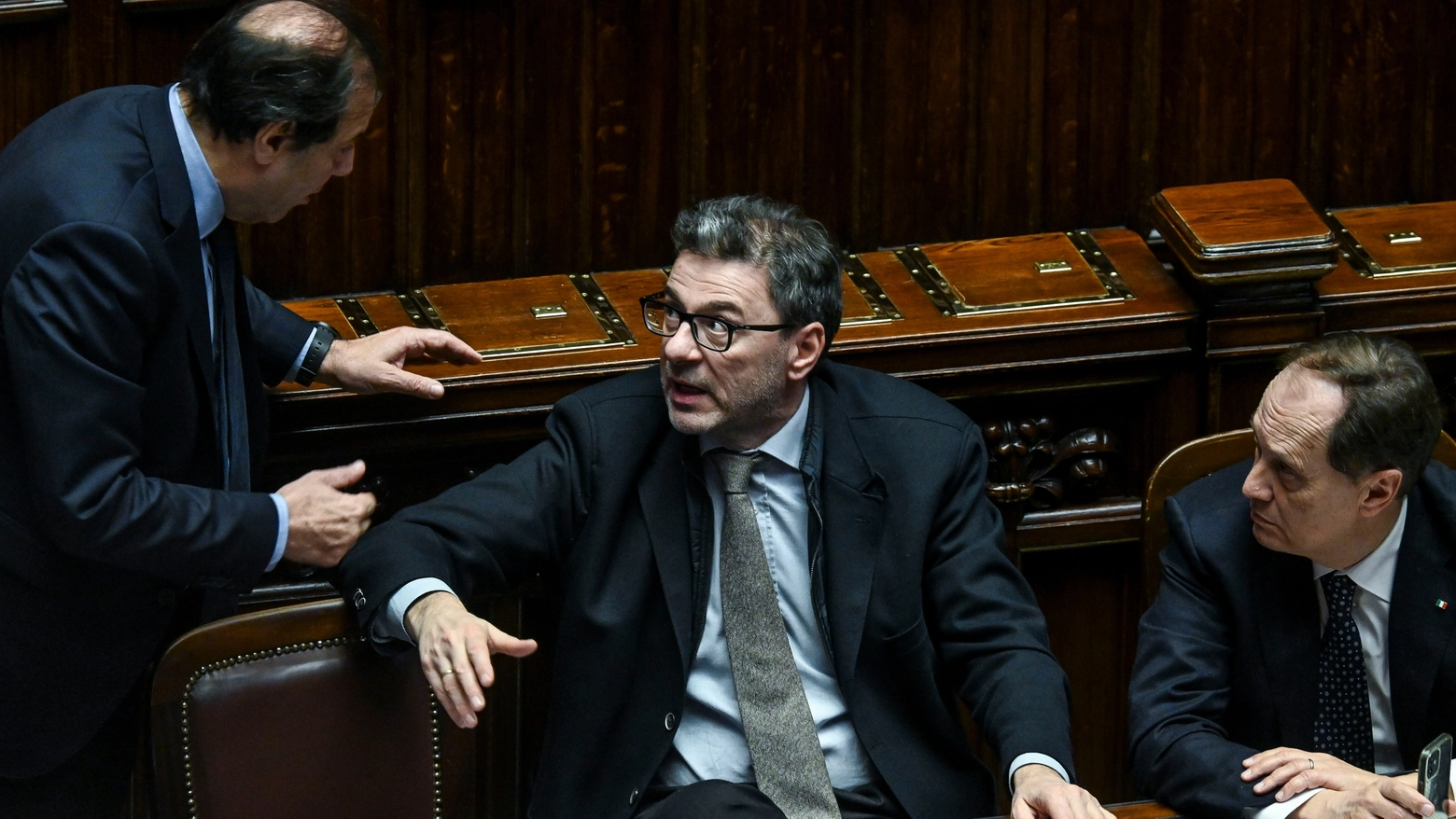 Il ministro Giancarlo Giorgetti alla Camera durante la discussione della manovra 2024 (ImagoE)