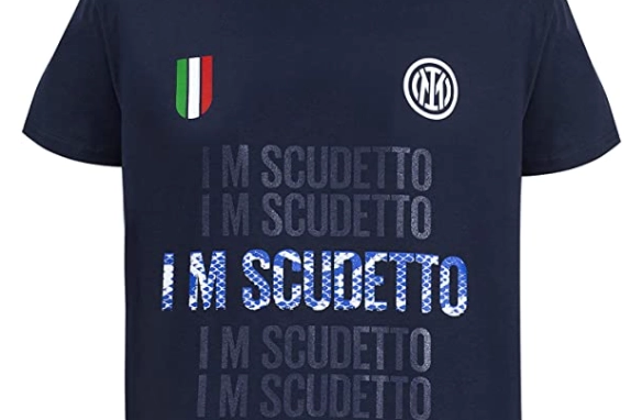 T-Shirt Scudetto Campioni d'Italia 2020-2021 su amazon.com