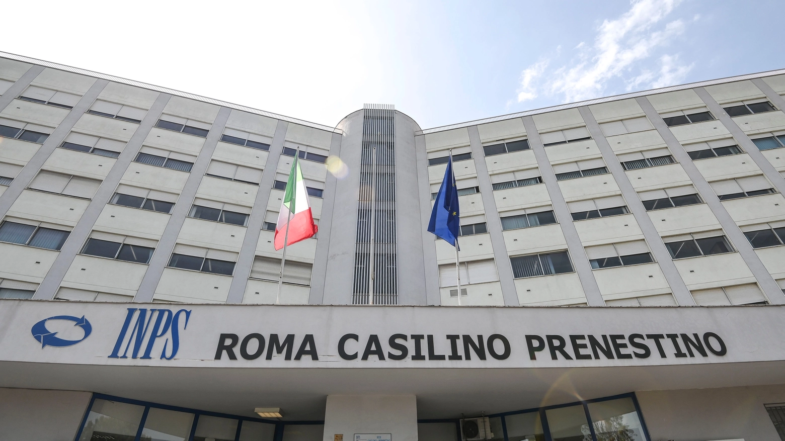 La sede dell'Inps Roma Casilino Prenestino (Imagoeconomica)