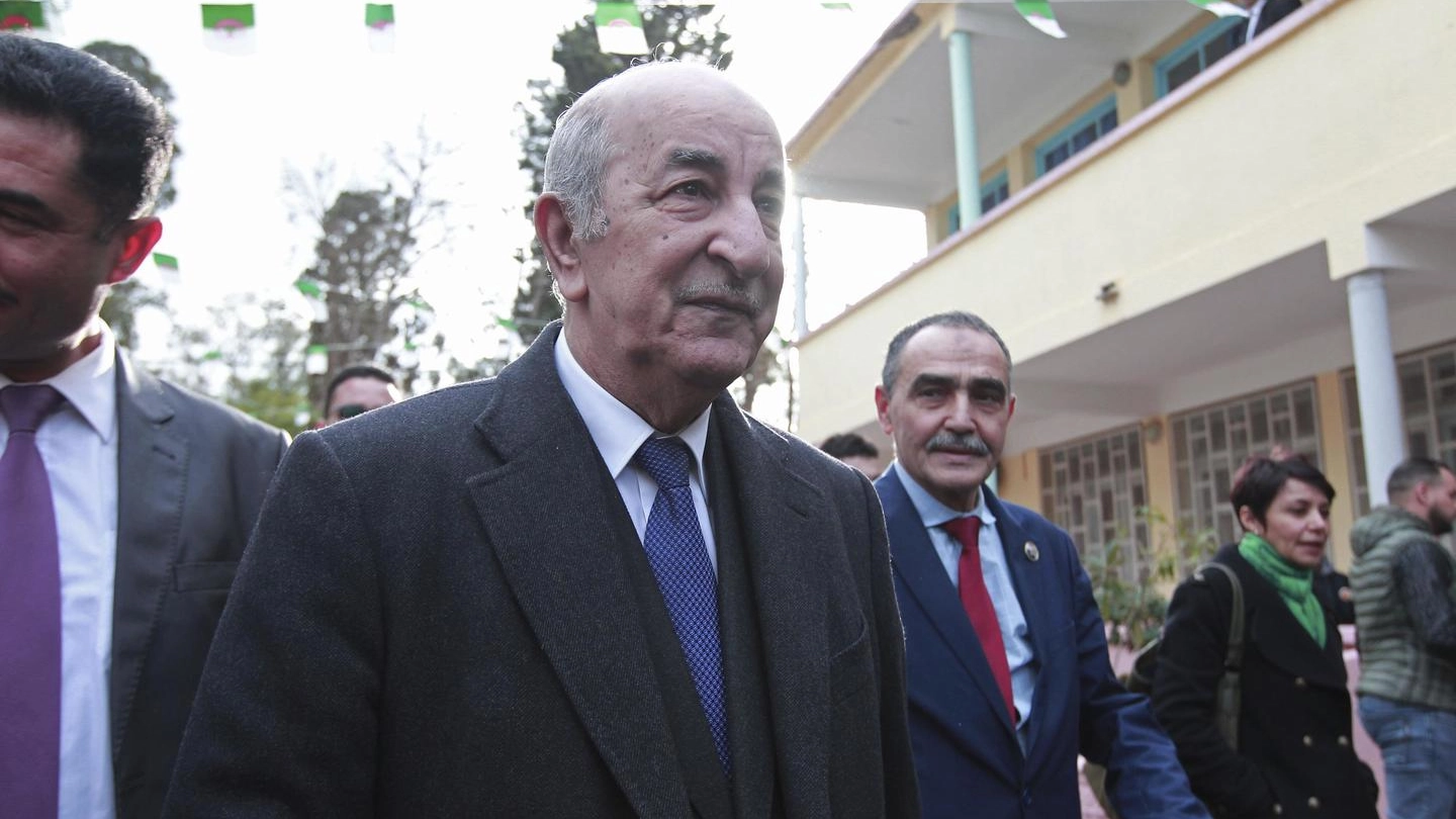 Abdelmadjid Tebboune annuncia vittoria eleazioni Algeria (Ansa)