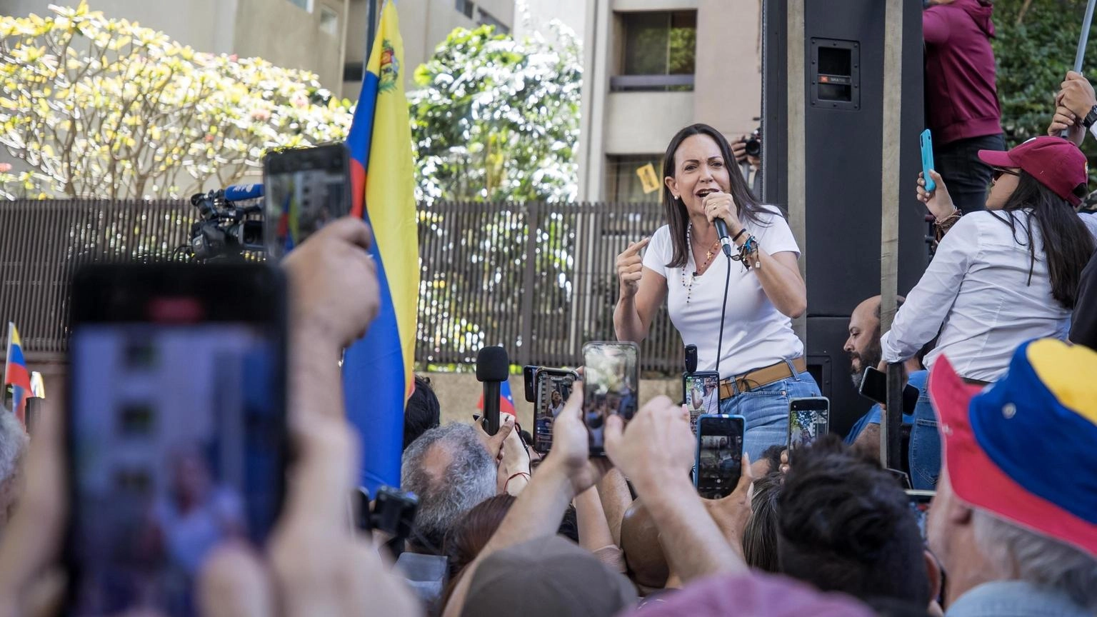 Venezuela, leader d'opposizione Machado denuncia 'intimidazioni'