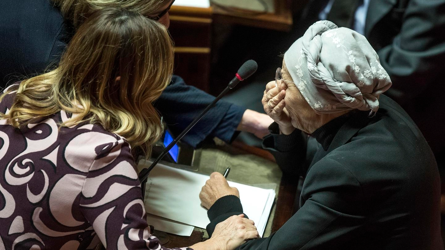 Emma Bonino emozionata in Senato (LaPresse)