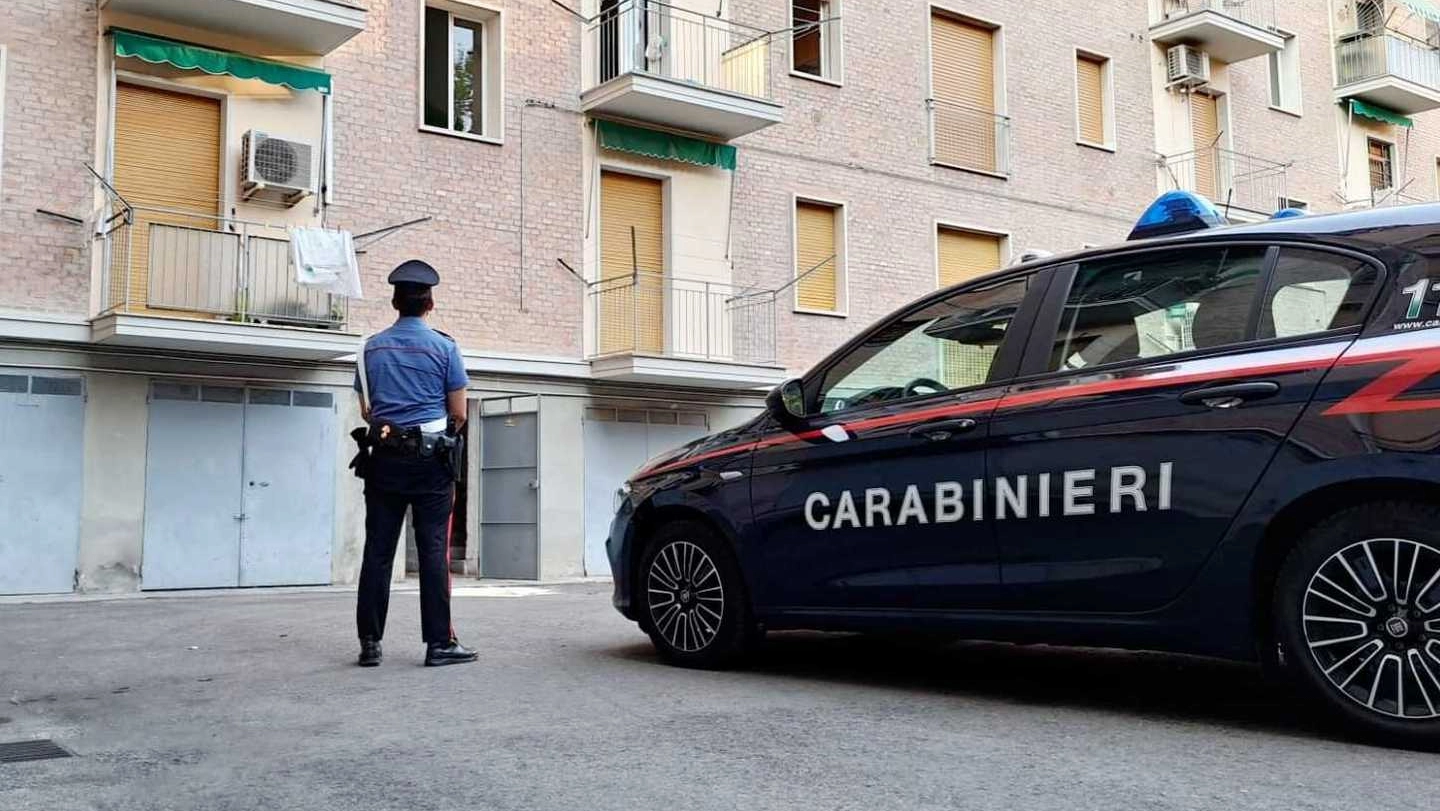 Indagini dei carabinieri (foto d'archivio)