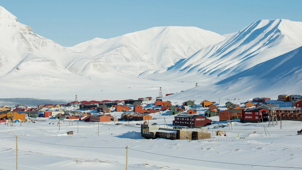 Longyearbyen, il villaggio delle Svalbard dove è in vendita il bar