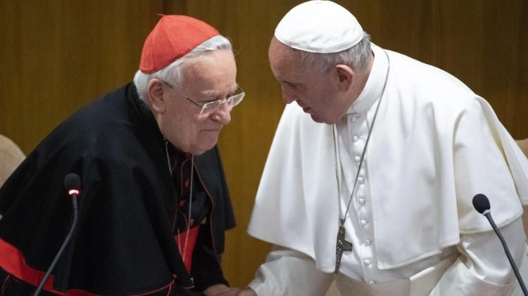 Papa Francesco con il presidente della Cei, Gualtiero Bassetti