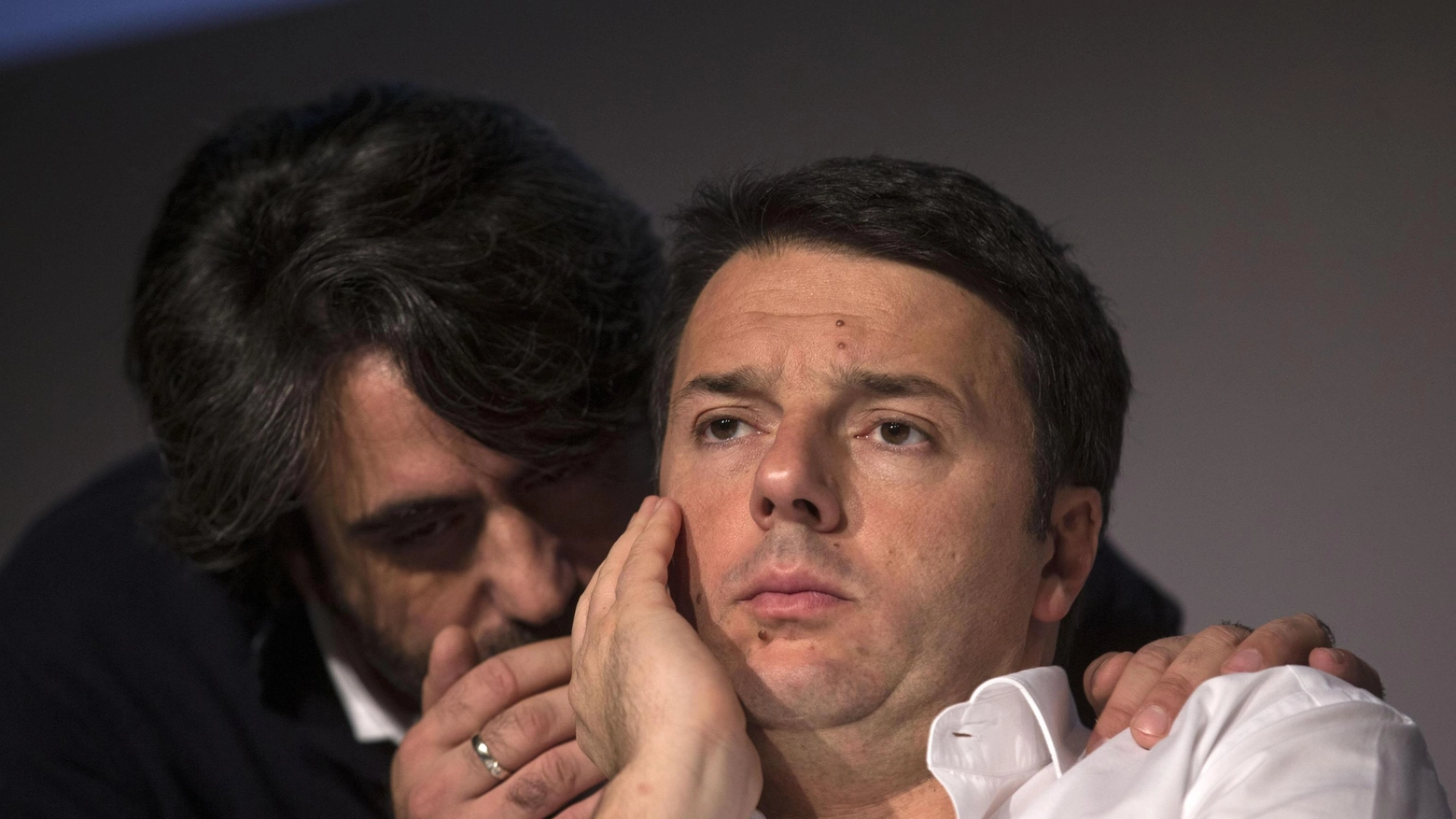 Francesco Bonifazi insieme a Matteo Renzi (ANSA)