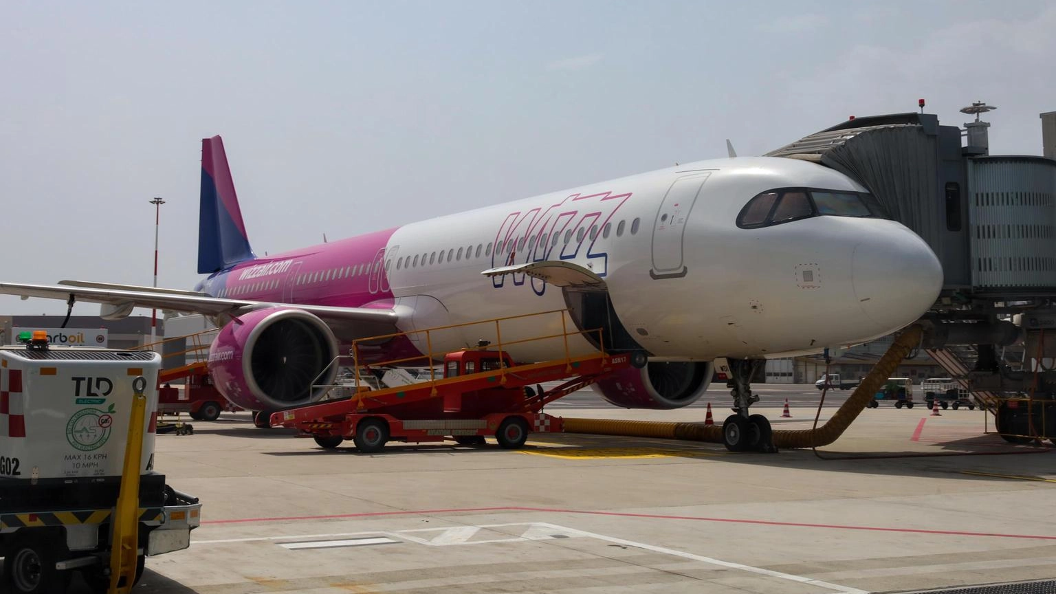 Wizz Air apre un centro di formazione per piloti a Roma