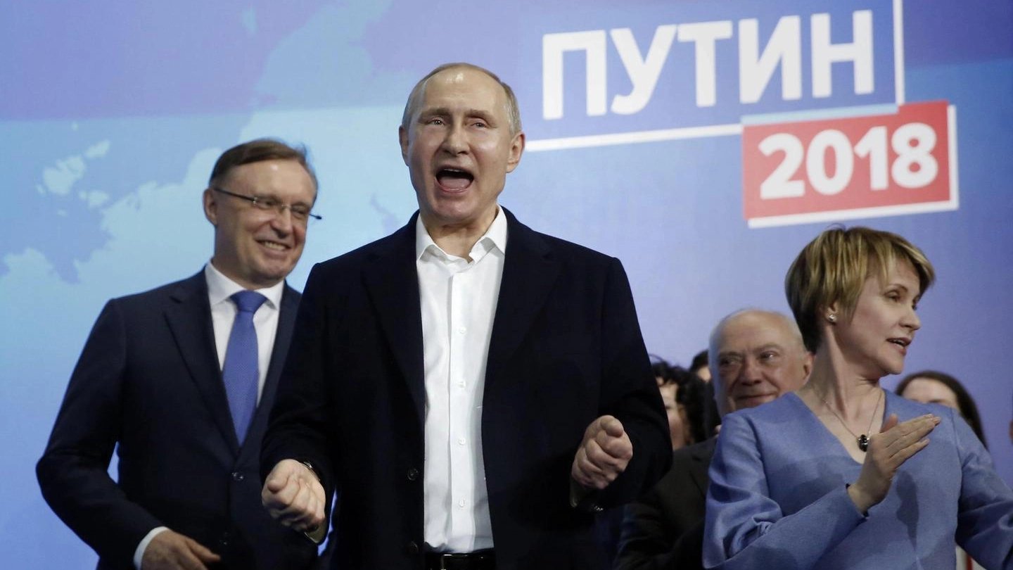 Vladimir Putin presidente per la quarta volta (Ansa)