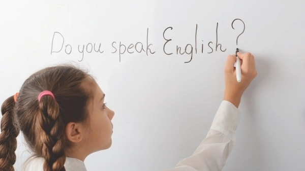 Il Ministero dell’istruzione impone l’insegnamento della lingua inglese 